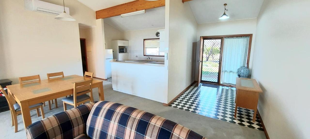 Barmera Lake Resort Motel Exteriör bild