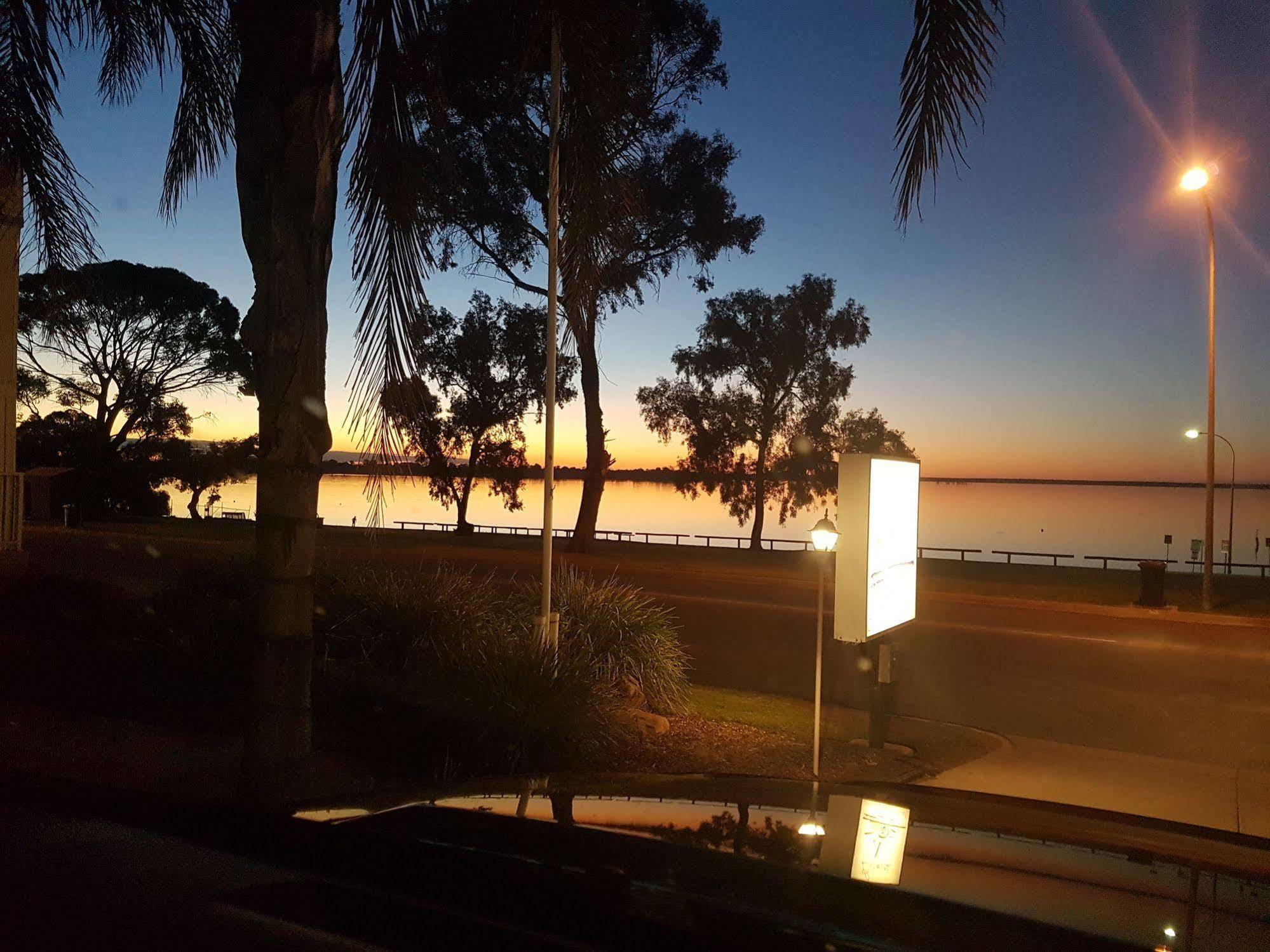 Barmera Lake Resort Motel Exteriör bild
